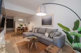 Unique 2 Bedrooms Apartment, Steps to Plaka and City center - Atene - 0