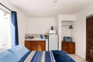Micro Studio perfect for backpackers, couples, 3 min drive to Playa El Nino - Cancún - 4