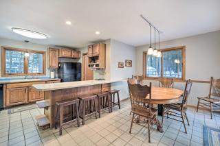 Spacious Home with Deck on Lake Chetek! - Chetek - 9