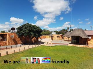 Kalahari Rockface Guesthouse - Dagbreek - 6