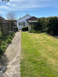 Field Cottage - 6
