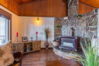 Hilltop Hideaway - Bigfork - 5