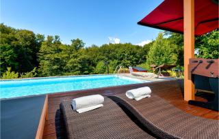 Nice Home In Rakov Potok With Wifi - 2