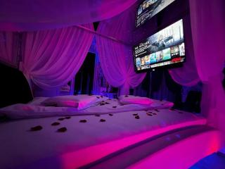 Anadi Hotel Boutique ONLY ADULT - Braşov - 7