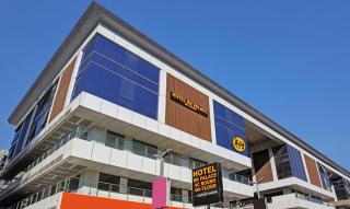 Itsy Hotels Rk Palace - Vadodara - 9