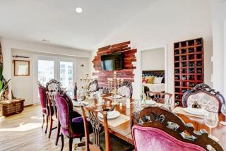 Bombastic Home - Steps to Beach - GameRm - Hot Tub - Pet Friendly - Surf City - 1