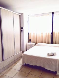 Monoambiente para 2 personas con baño privado - Córdoba - 0