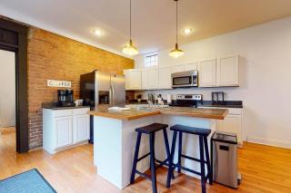 Private Home-Backyard-Parking Near Nulu Downtown - Louisville - 8