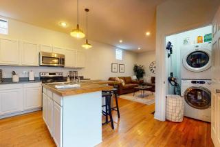 Private Home-Backyard-Parking Near Nulu Downtown - Louisville - 5