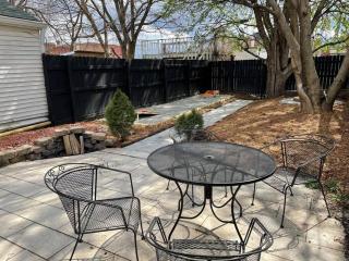 Private Home-Backyard-Parking Near Nulu Downtown - Louisville - 6