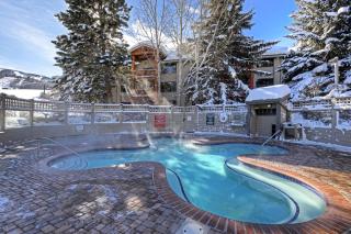 Three-Bedroom Apartment - Park City - 6