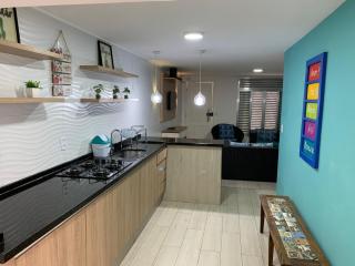 Apartamento Praia Enseada Guarujá Wilma - próximo da praia - com ar condicionado e vaga para carro - Guarujá - 4
