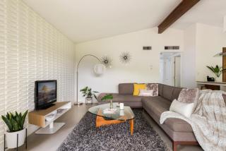 Quiet Haven with Huge Fenced Yard Fast Internet by Lodgewell - Austin - 8