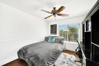 Vino Villa Large home Sleeps 10! Large Salt water pool/spa - Murrieta - 6