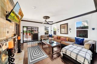 Vino Villa Large home Sleeps 10! Large Salt water pool/spa - Murrieta - 5