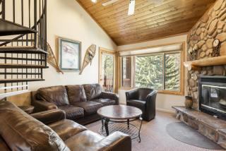 SNOW FLOWER 038 condo - 3