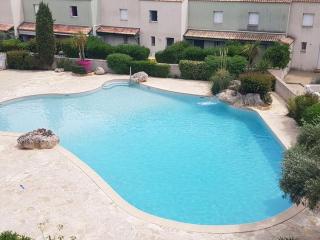 Pavillon à Valras-Plage avec Piscine, Jardinet, Proche Plage et Commerces, Capacité 6 Personnes - FR-1-701-23 - Valras-Plage - 0
