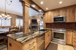 SNOW FLOWER 158 condo - 9