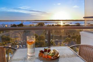 Aqualine Apartments On The Broadwater - 8