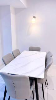 Sunrise@Gurney Spacious 2BR Duplex - George Town - 9