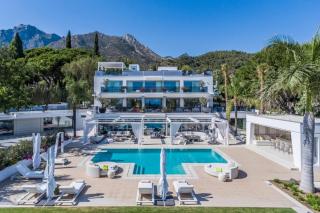 All About Villa Serenity - Marbella - 0