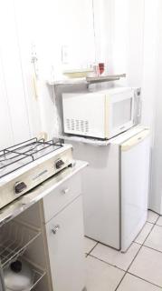 Kitnet 2 quartos, perto do metrô com TV, frigobar, fogão e microondas - Localização ótima!! - 3