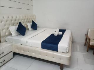 Hotel Midtown - Haridwār - 0