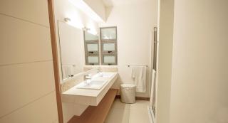 Cap Ouest Luxury Beachfront - 2