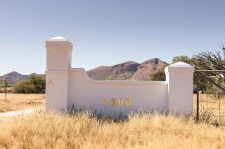 Naos Farm Stay - - 8