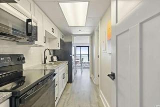 Immaculate Ocean Front Condo With Fireplace! 1BR King Suite - Sleeps 6! - Caribbean Resort 427 - 2