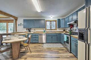 Lakefront Mercer Home Private Dock and Kayaks! - 9