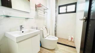 Miss Chang's B&B - 2