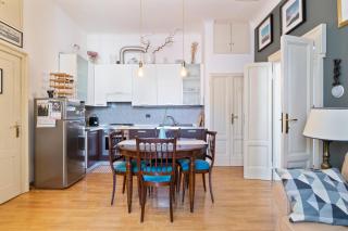 JOIVY Warm Flat for 2 in Isola, 10 min to Centre - Milan - 7