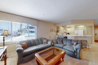 Mountain Lake Getaway - 6