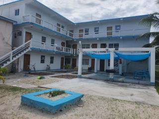 Rachel Land - Caye Caulker - 0