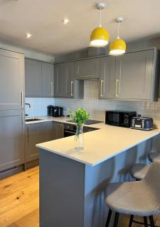 Margate Seaside Haven With 2 Terraces Sleeps 4 - 6