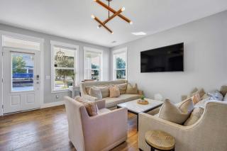 Coastal Home with Yard Less Than 1 Mi to Old Town Bluffton! - Bluffton - 6