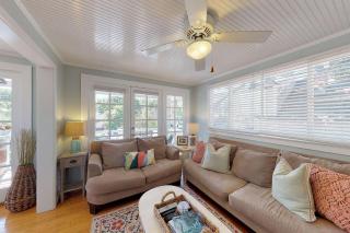 Cast-A-Waves - 1107 Ocean Blvd - 4