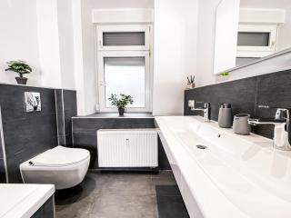 Moderne 3 Schlafzimmer Wohnung mit modernem Bad, Küche, Waschmaschine und Trockner - Leipzig - 2