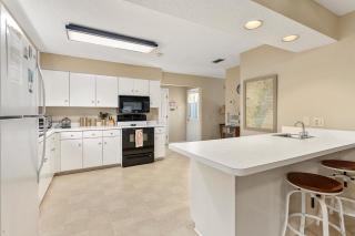 Coastal Cottage - 111 Mews Circle - 6