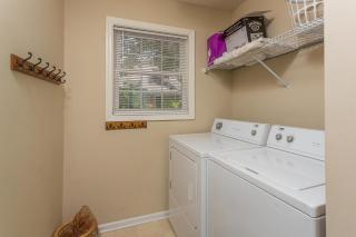 Coastal Cottage - 111 Mews Circle - 2