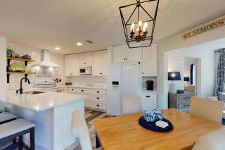 Harbour Oaks, Unit 214 - 4