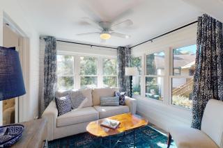 Harbour Oaks, Unit 214 - 1