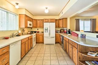 Pet-Friendly Tucson Home with Heated Pool and Hot Tub - Tucson - 2