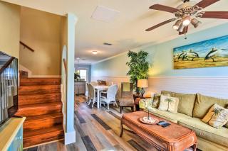 Near Beach and Golfing Port Aransas Condo with Deck - Port Aransas - 8