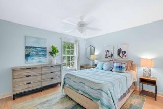 Sunny Dayz - Unit B, 1124 Park - 2