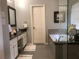 The Park Side Lux Family friendly smart home close to all Dallas Attractions - Coppell - 2