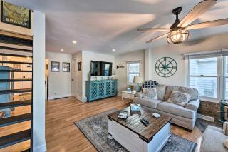 Lakefront Home with Gorgeous Sunsets, Kayaks, and Pier - 7