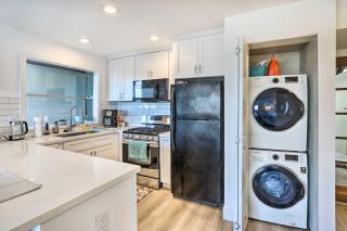 San Clemente Condo with Gorgeous Views Near Beach! - 7