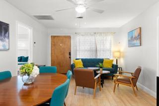 Cozy Heights House Patio and Backyard Sleeps 9 - 0